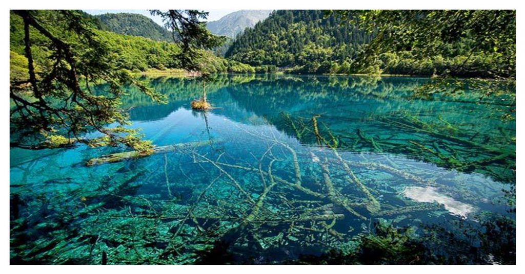 Lake Whuhua Hai, China