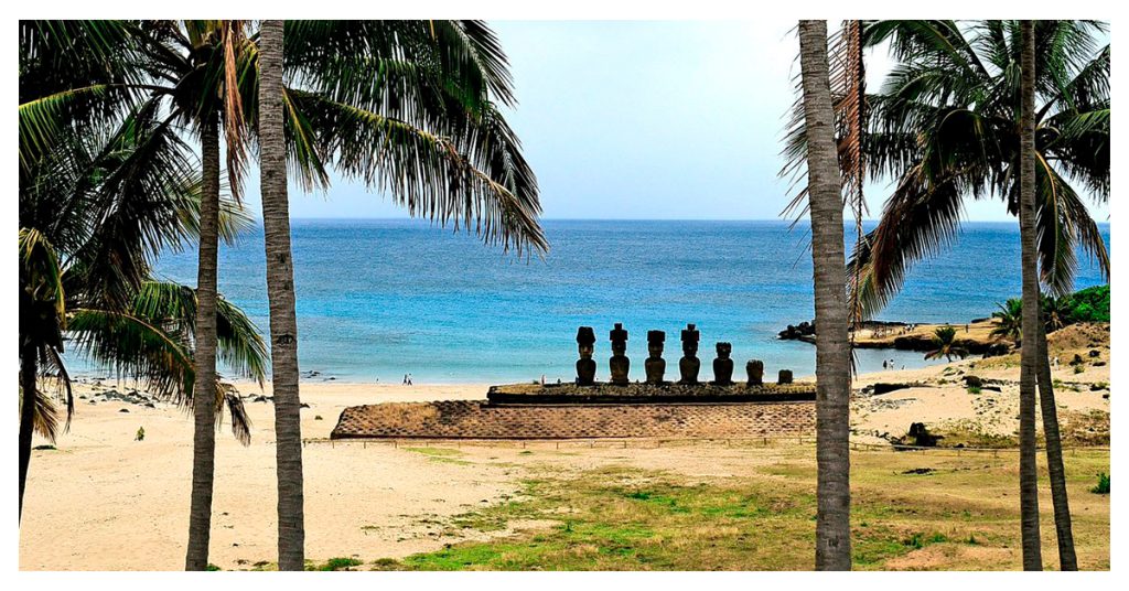 Playa Anakena