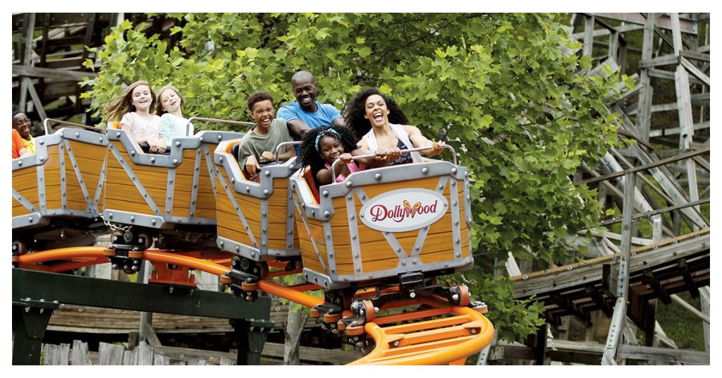 Hello, Dollywood, Pigeon Forge