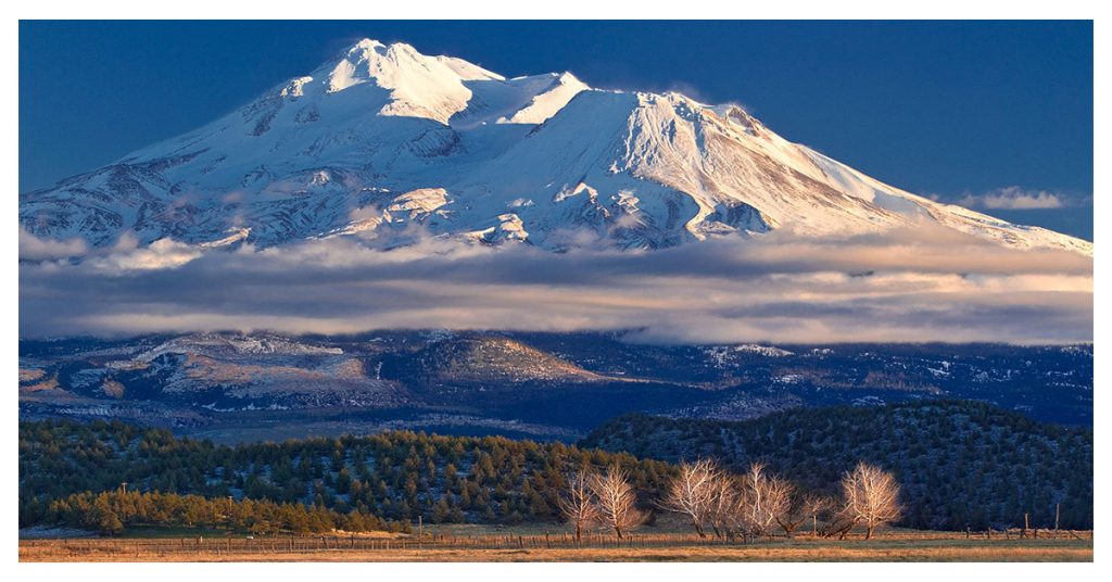 Mount Shasta Mount