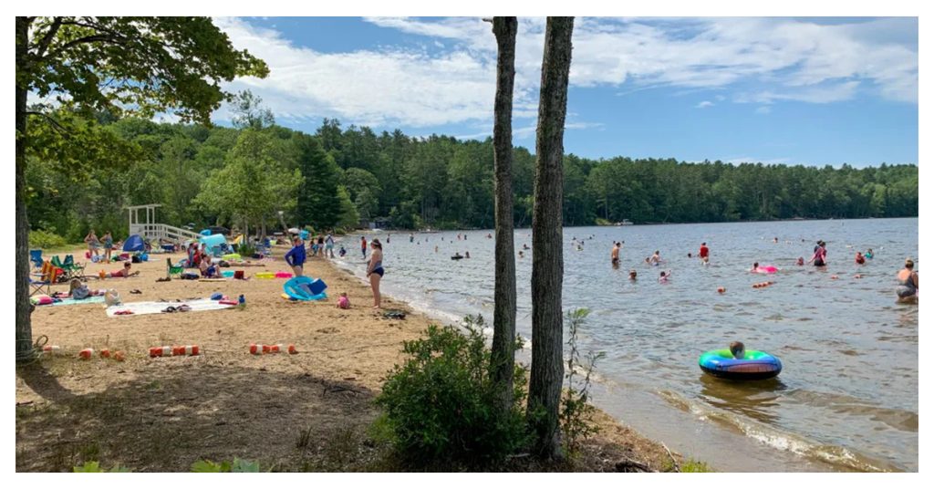 Damariscotta Lake