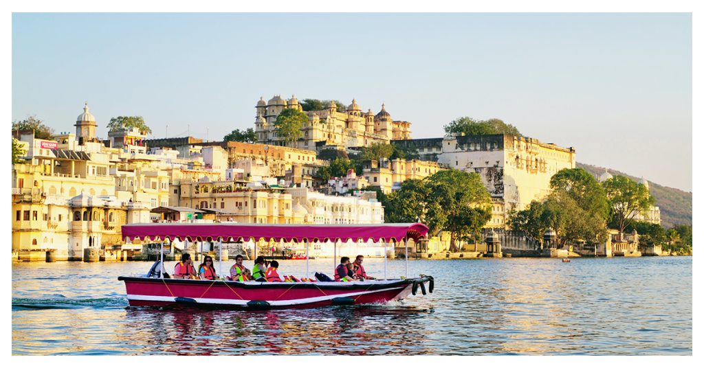 Cruise on Lake Pichola
