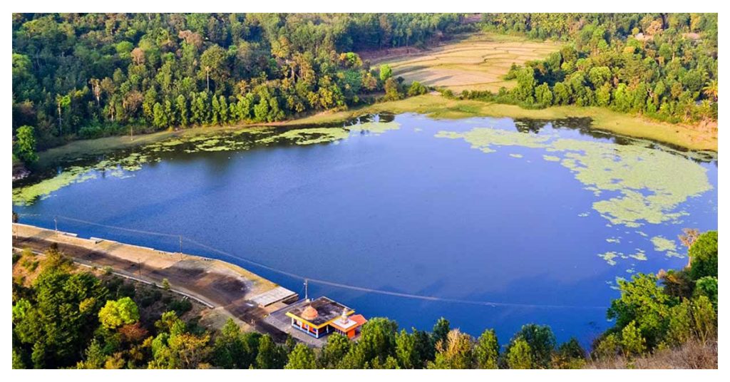 Honnamana Kere Lake