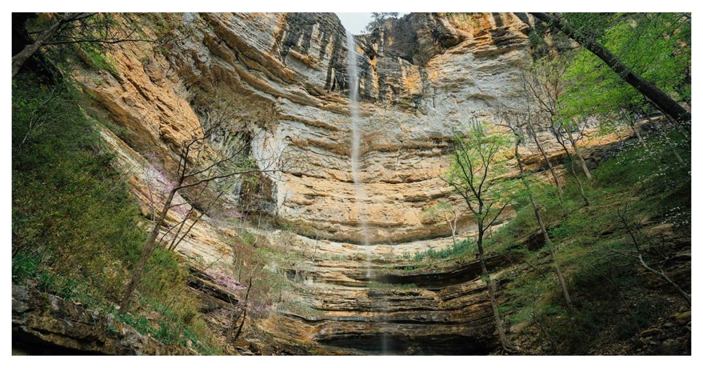 Hemmed-In-Hollow Trail