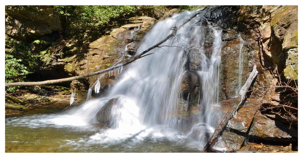 Raven Cliff Falls