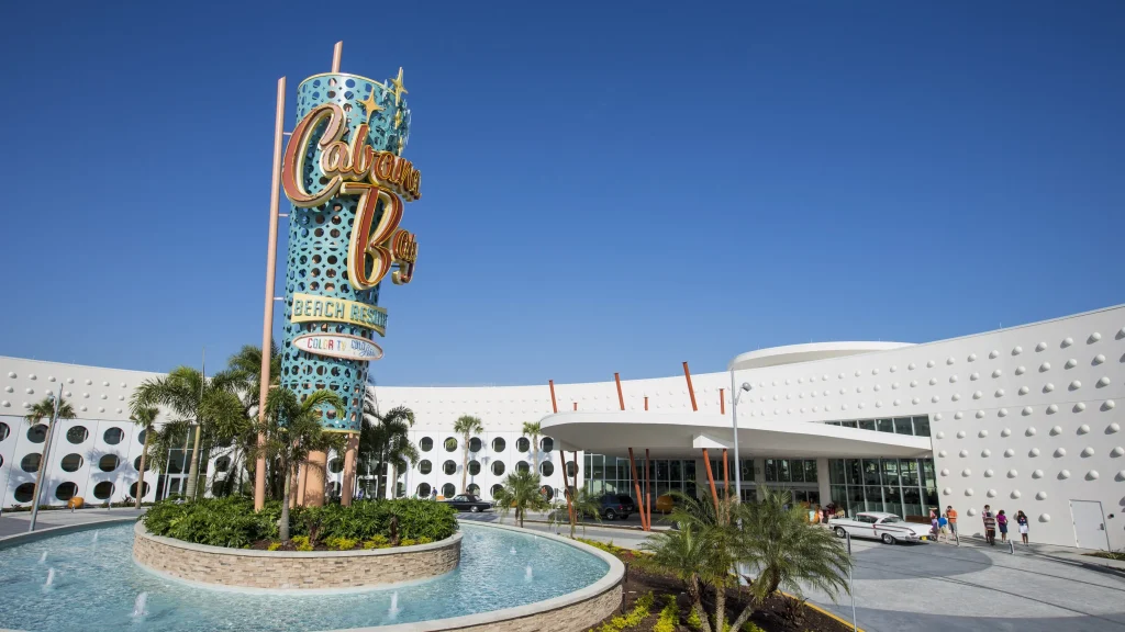Universal’s Cabana Bay Beach Resort – Retro-Style on a Budget