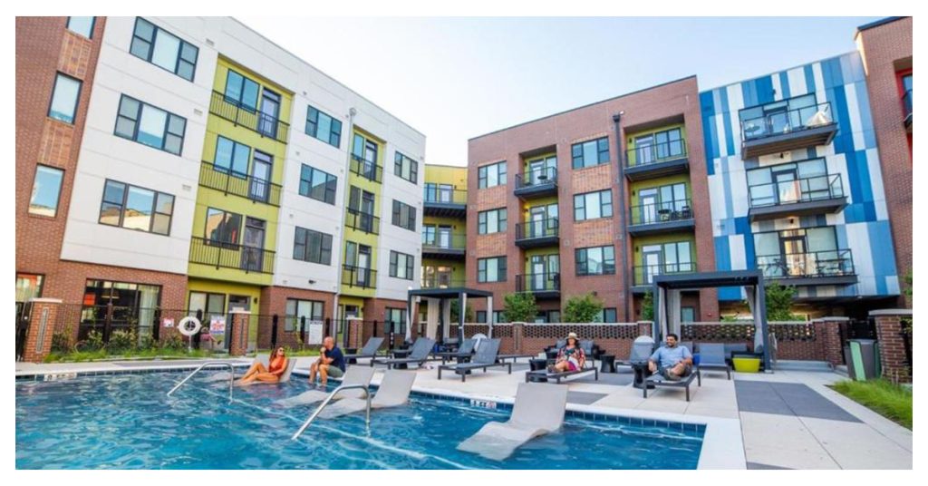 2BR Balcony Suite Downtown at CityWay