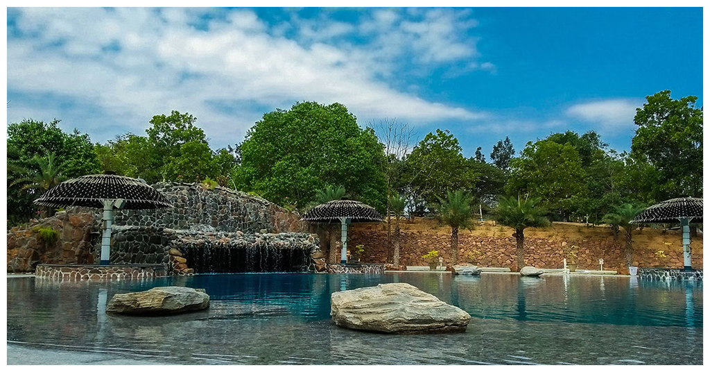 Mango Mist Resort