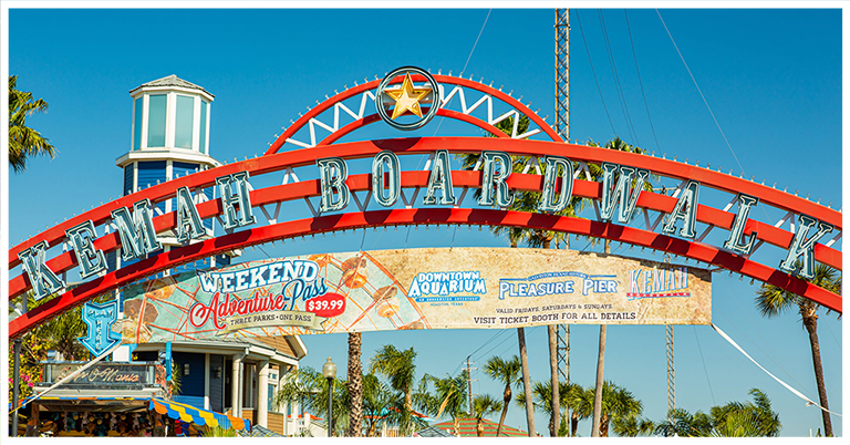 Explore the Kemah Boardwalk