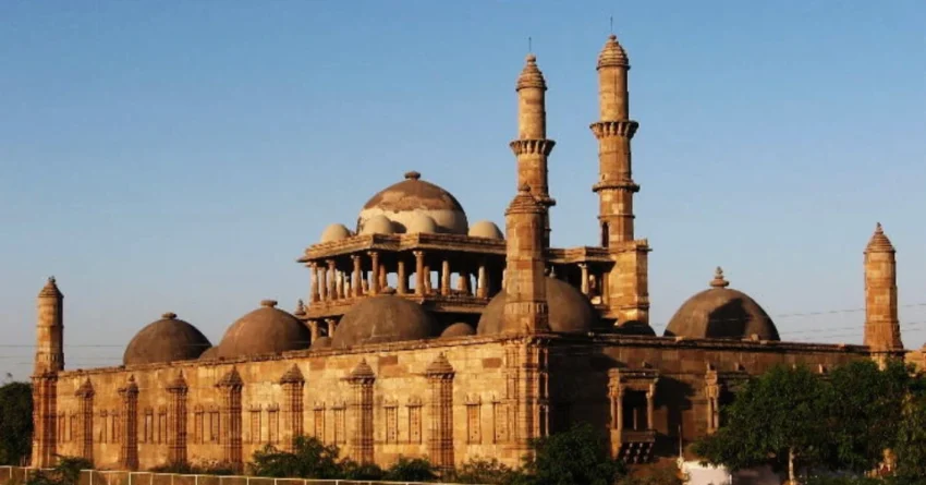 places to explore in anand