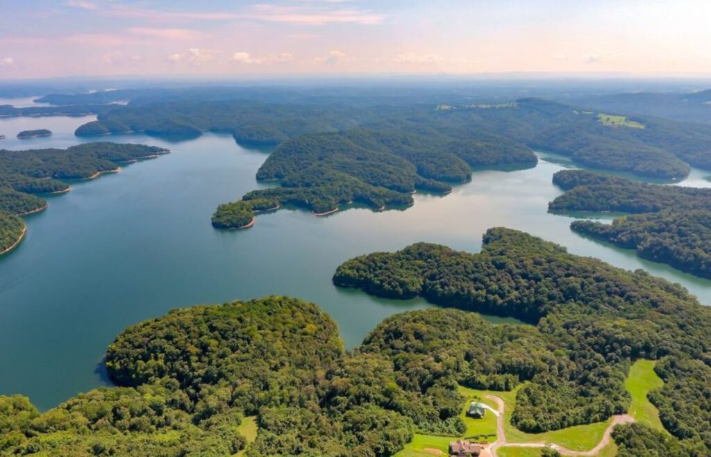 Dale Hollow Lake