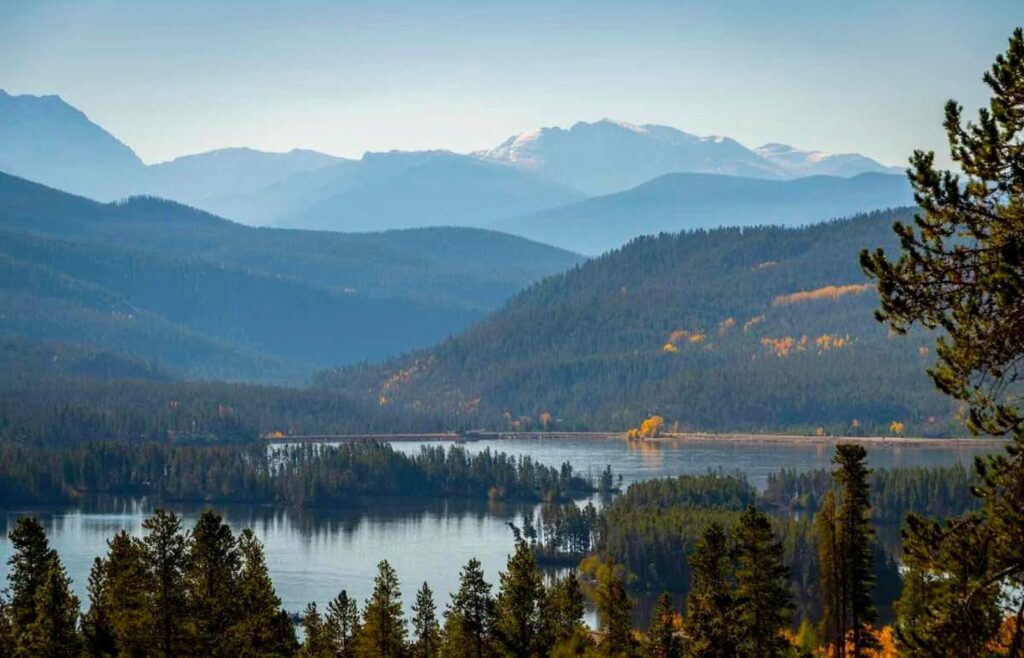 Shadow Mountain Lake