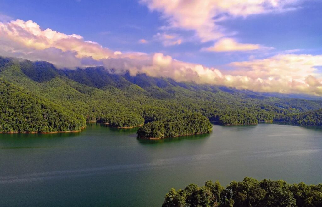 Watauga Lake